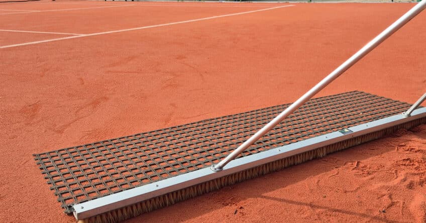 drag brushes for artificial clay tennis courts